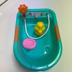 Colorful Toy Bathtub with Accessories